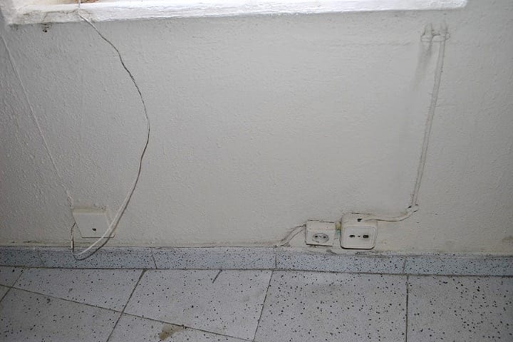 12 living before agullers