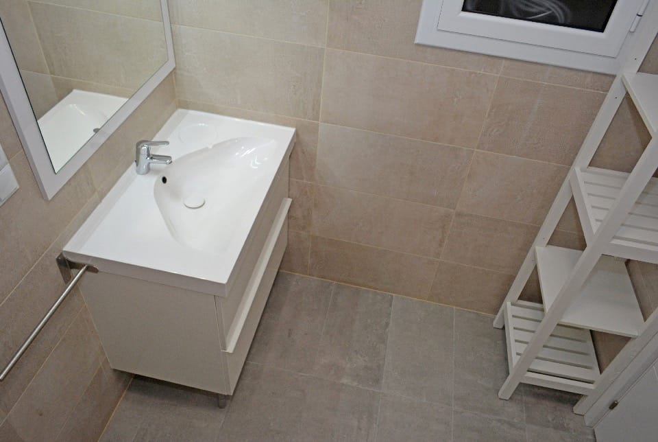 13 bathroom after esparreguera